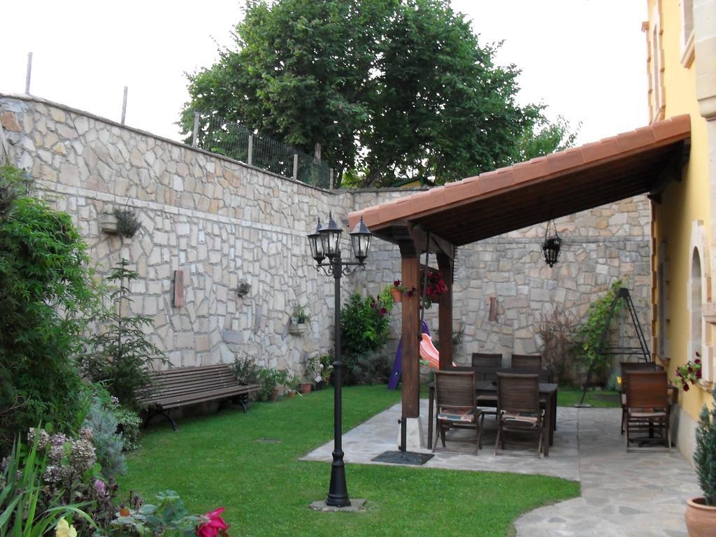 Posada Carpe Diem Льерганес Экстерьер фото